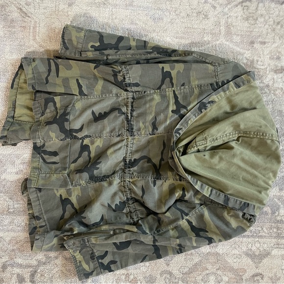 Forever 21 Canvas Camo Jacket - Picture 2 of 2